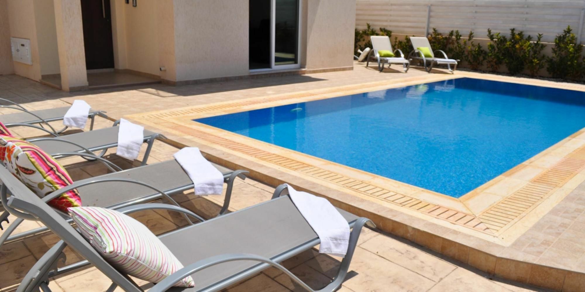 Oceanview Luxury 173 Apartment Pernera