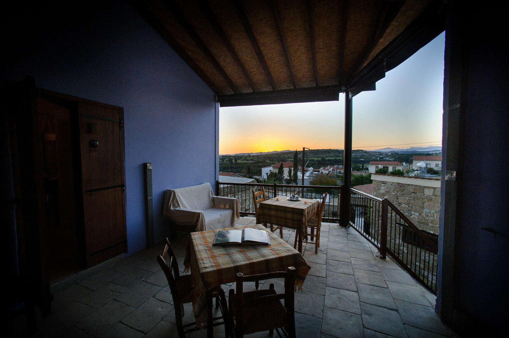 Teacher's House 2* Maroni