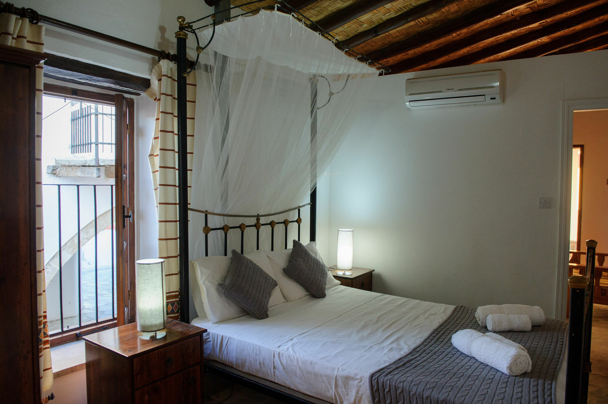 Teacher's House 2* Maroni
