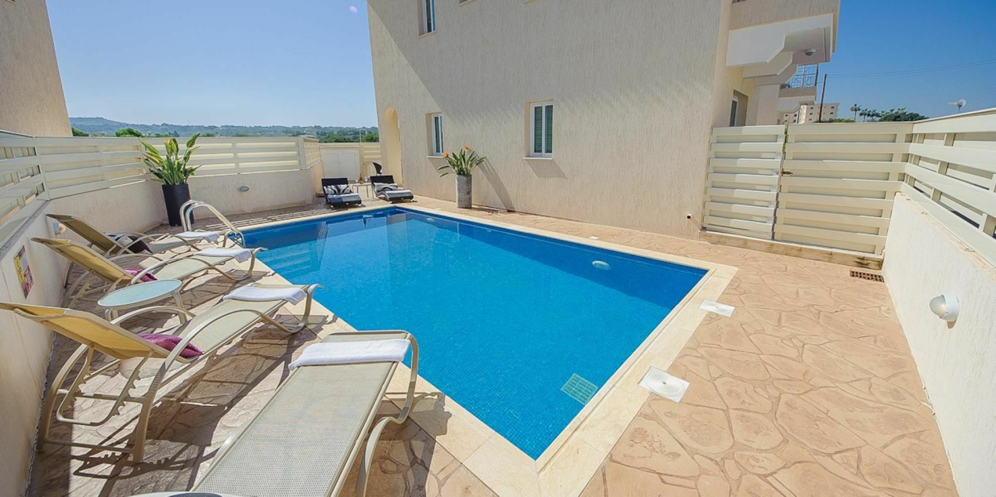 Villa Pernera 012