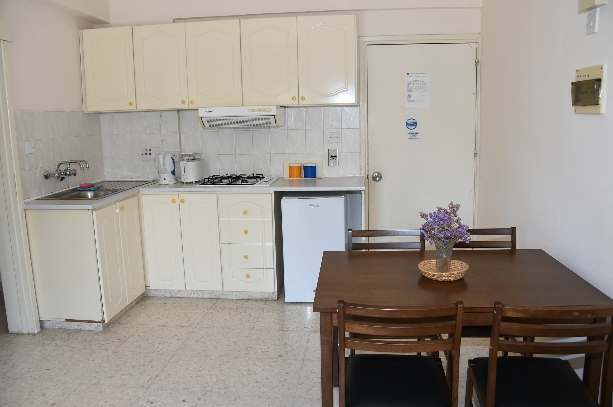 Odysseas & Eleni Aparthotel Polis