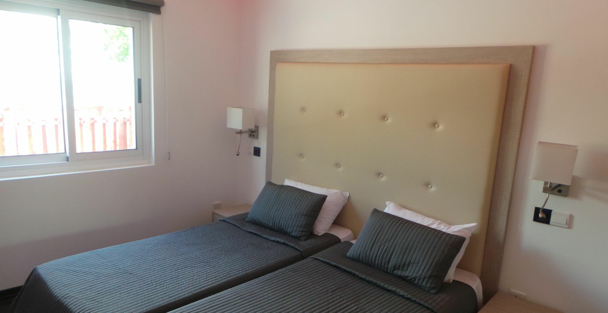 Aparthotel Neptune Paphos 3*
