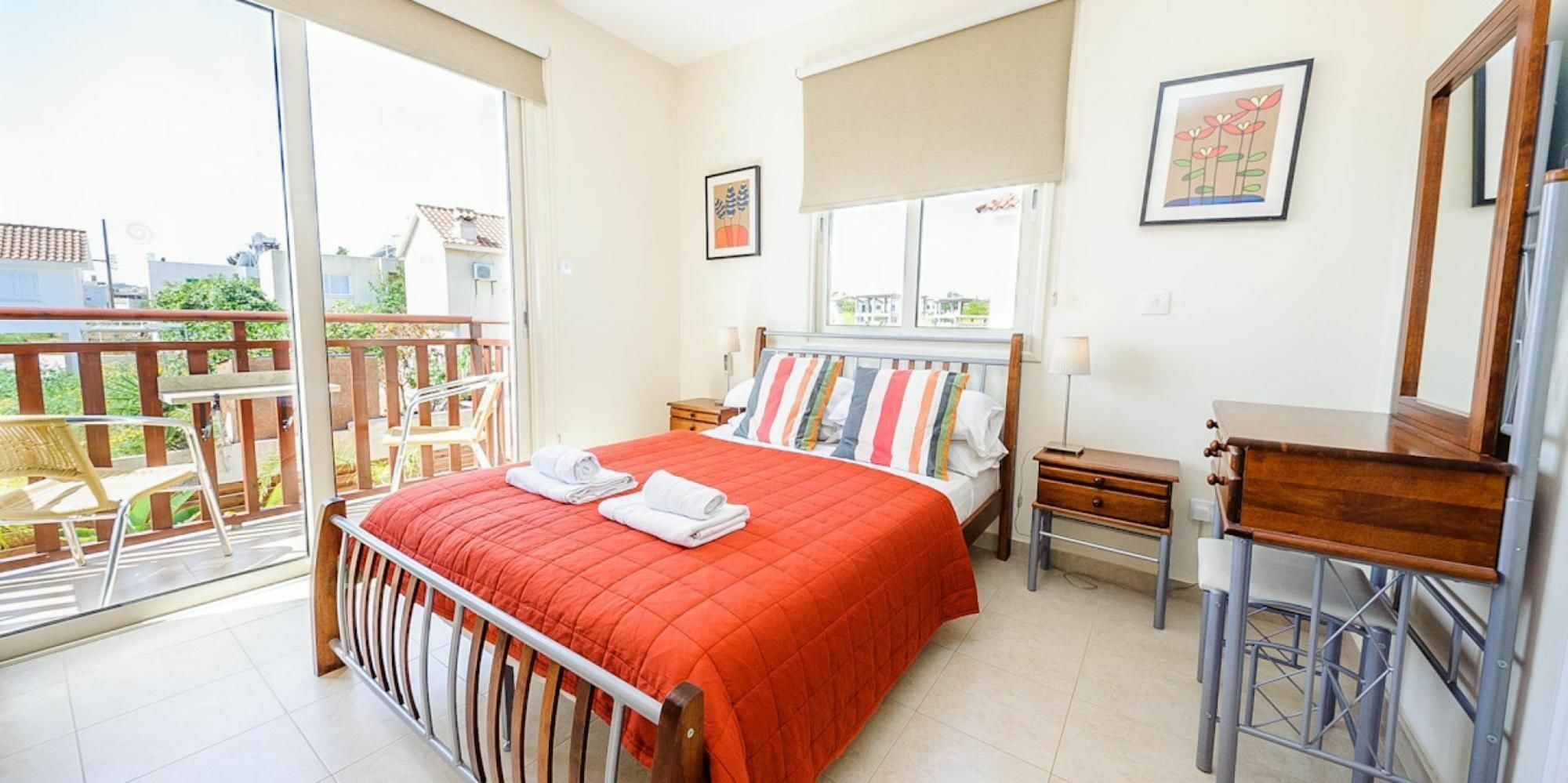 Oceanview Luxury 018 *