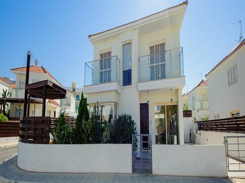 Oceanview Luxury 015