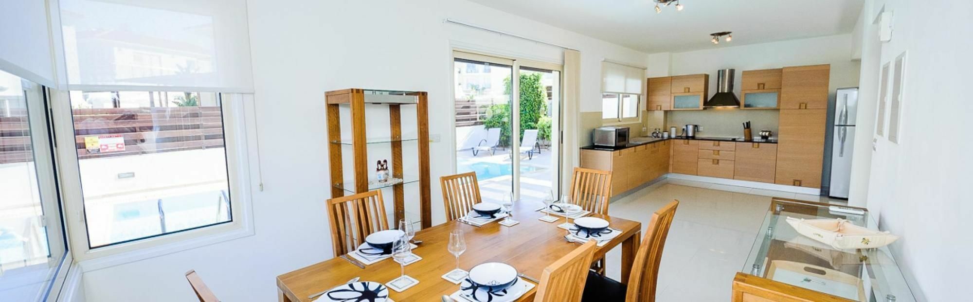 Oceanview Luxury 015 3*