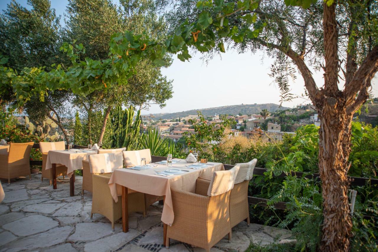 Apartment Adamos Tochni