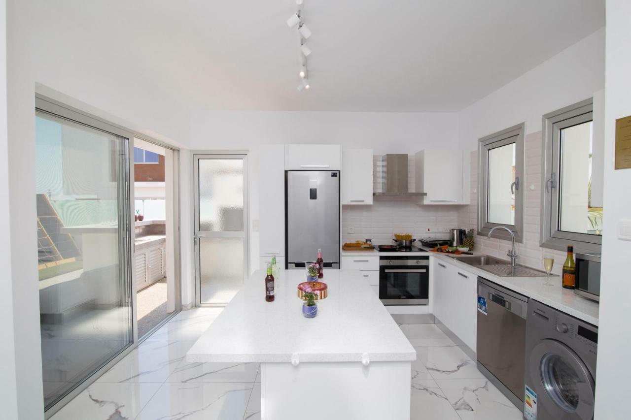 Lynn Boutique Beachfront Holiday home Ayia Napa