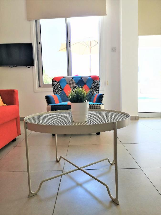 Villa Colonial Beach Villa 16 & 15 Perivolia