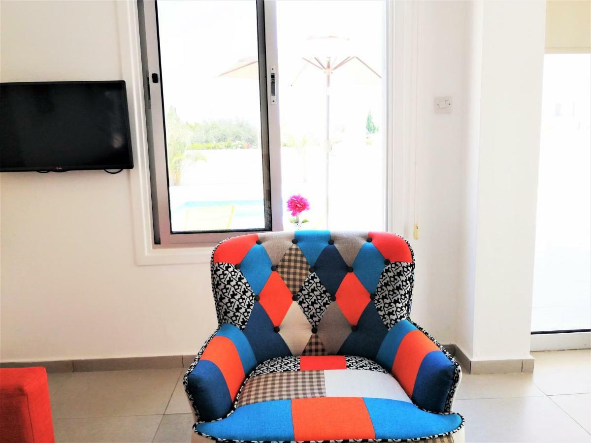 Colonial Beach Villa 16 & 15 *