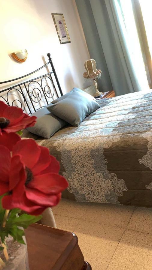 Two Flowers Hotel 2*