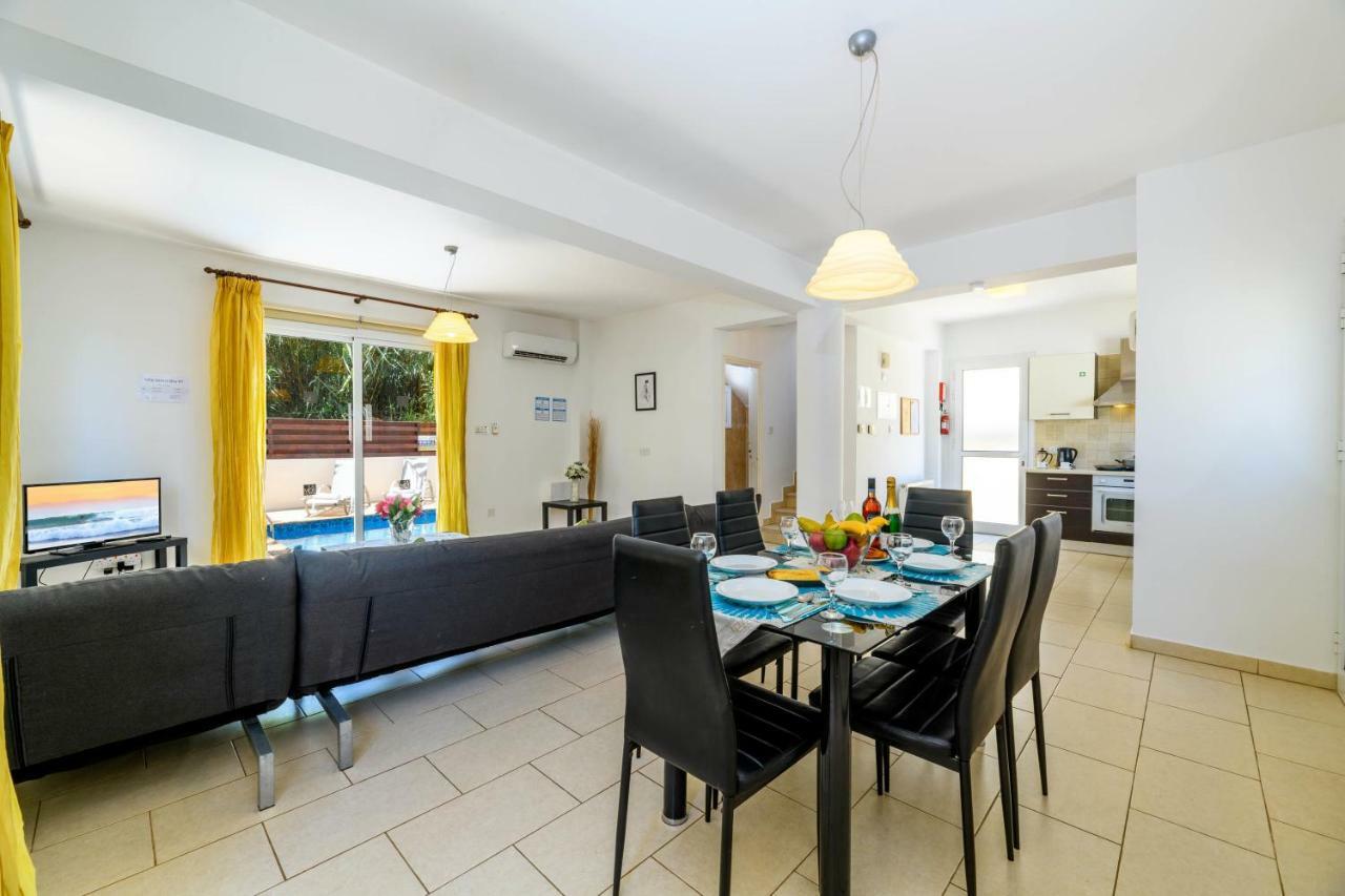 Villa Sirena Bay
