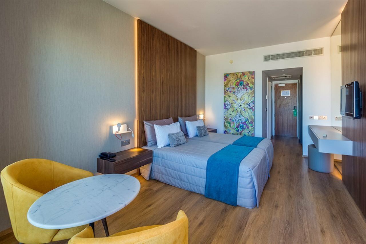 Hotel Sun Hall