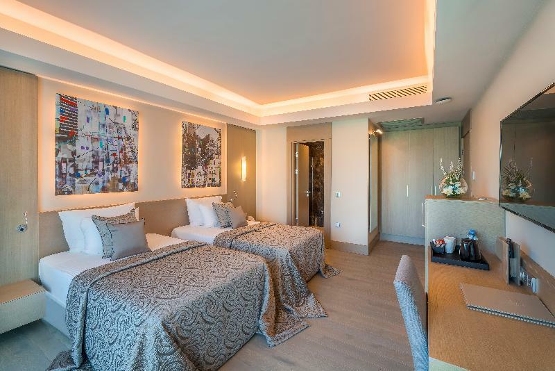 Concorde Luxury & Casino Convention Resort 5*