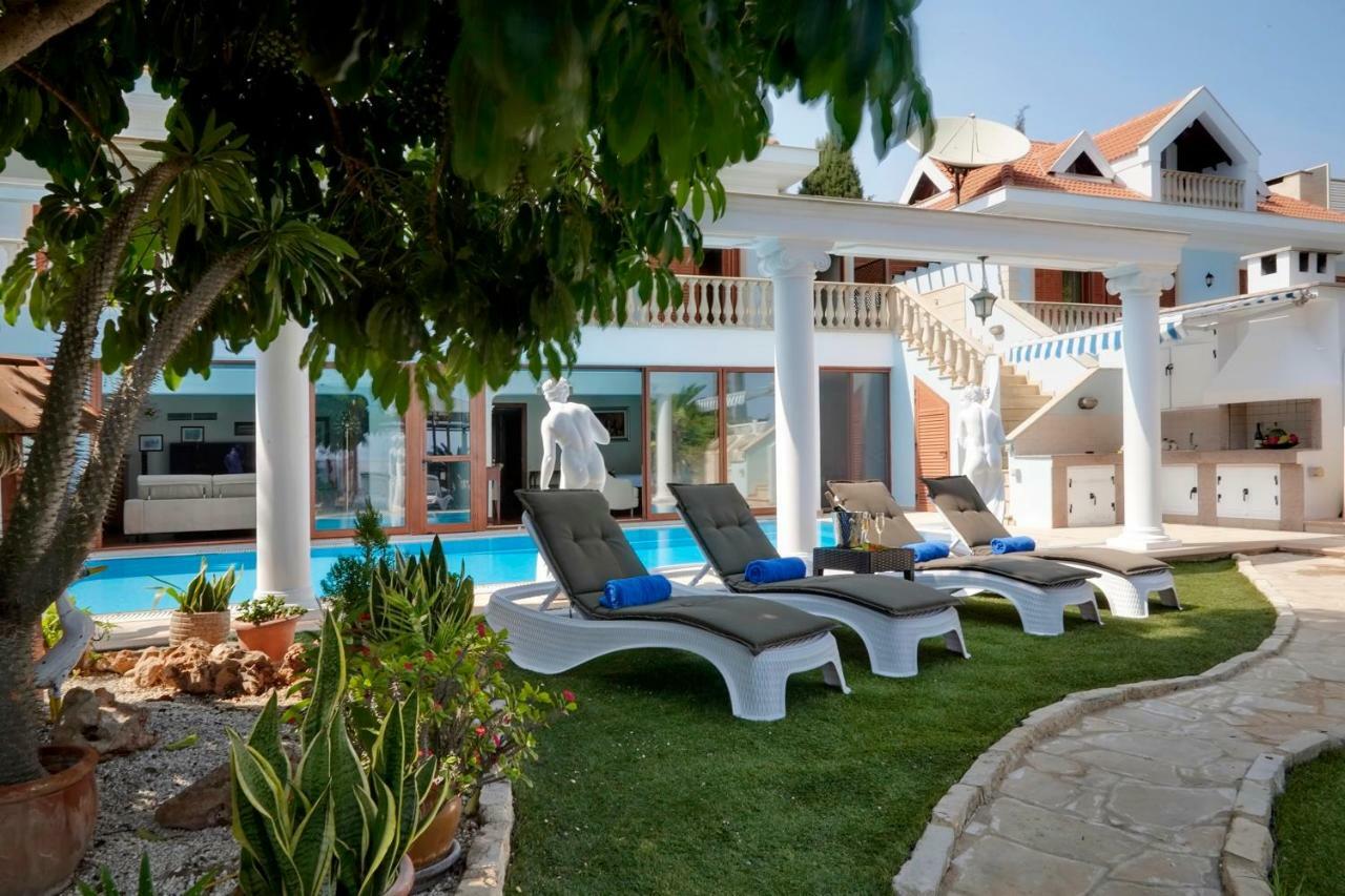 Beachfront Villa