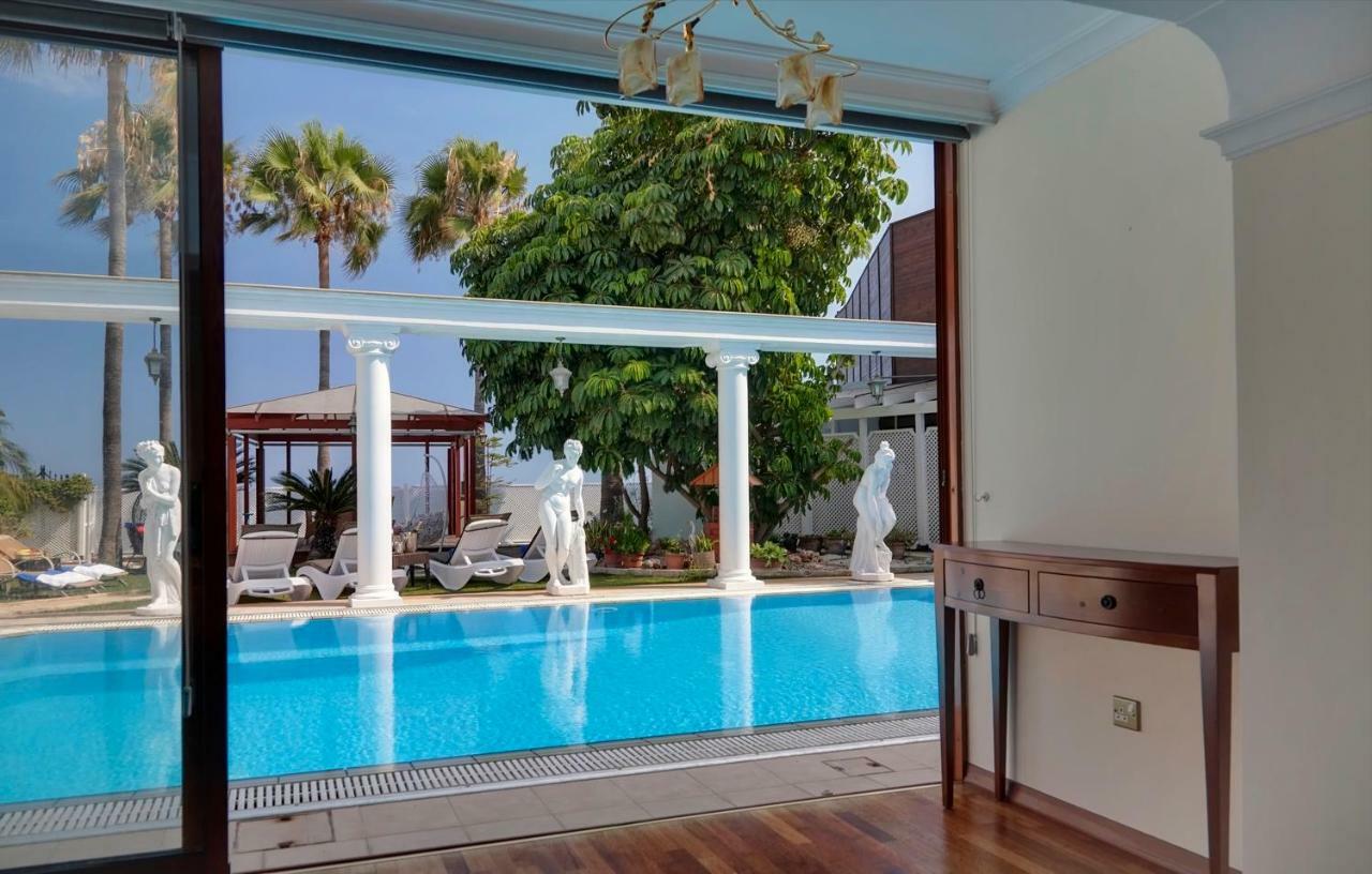 Villa Beachfront Limassol