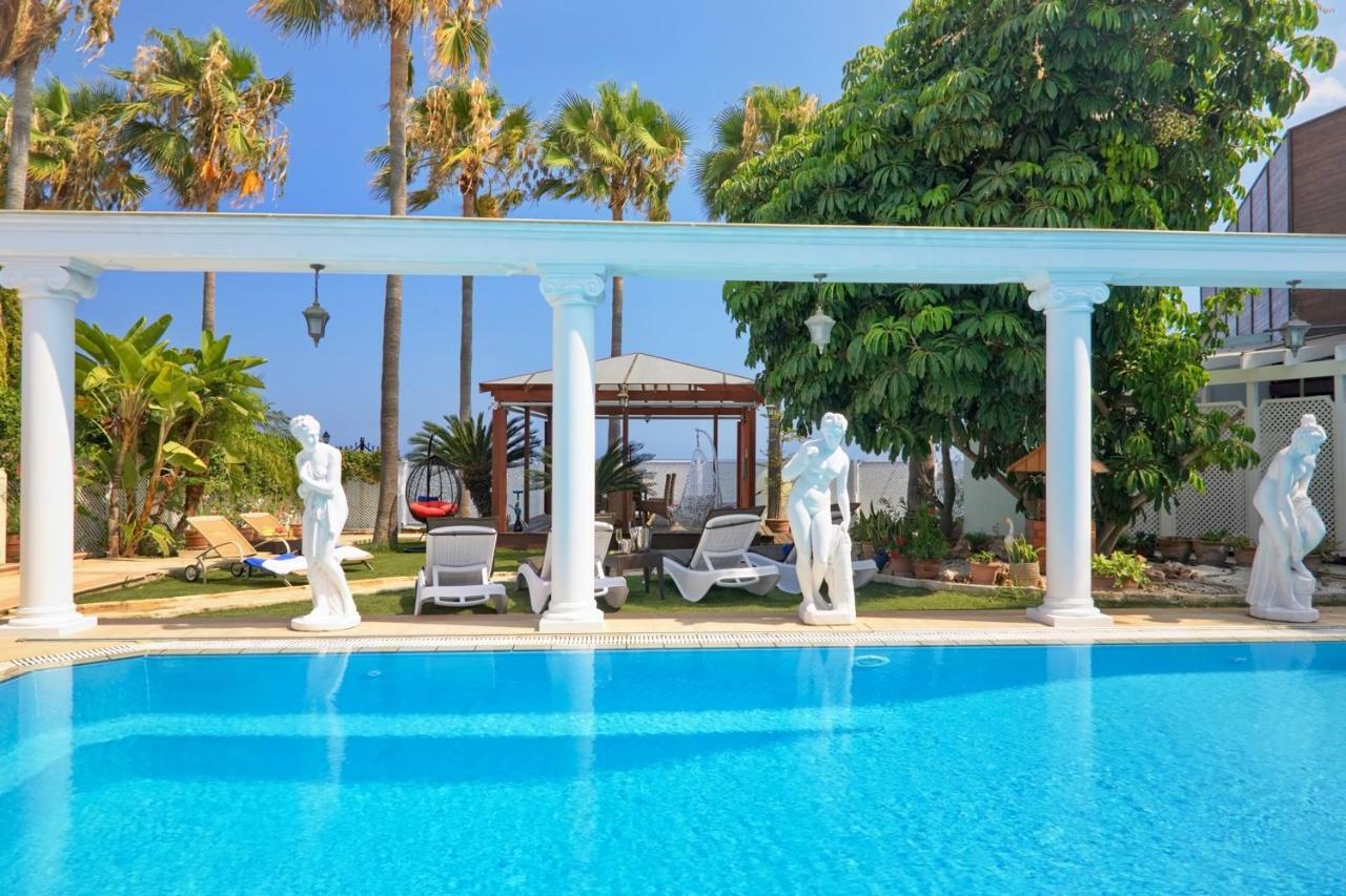 Beachfront Villa