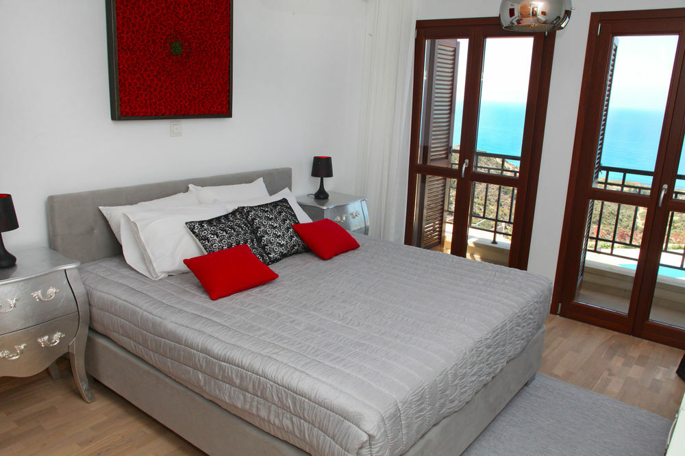 Hotel Aphrodite Hills - Premium Serviced 4*