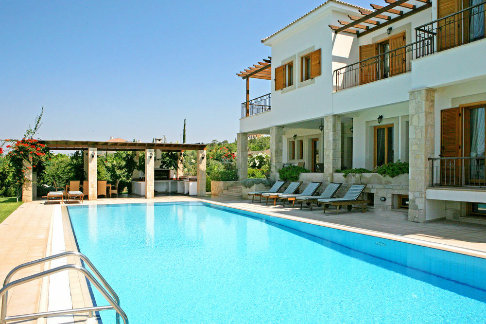 Hotel Aphrodite Hills - Premium Serviced 4*