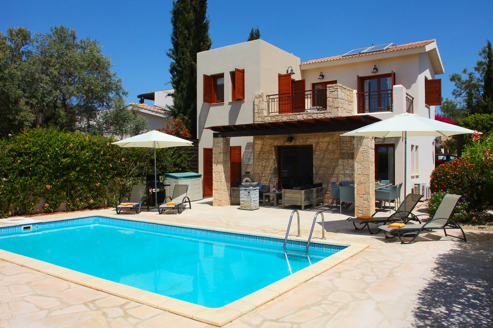Aphrodite Hills - Premium Serviced
