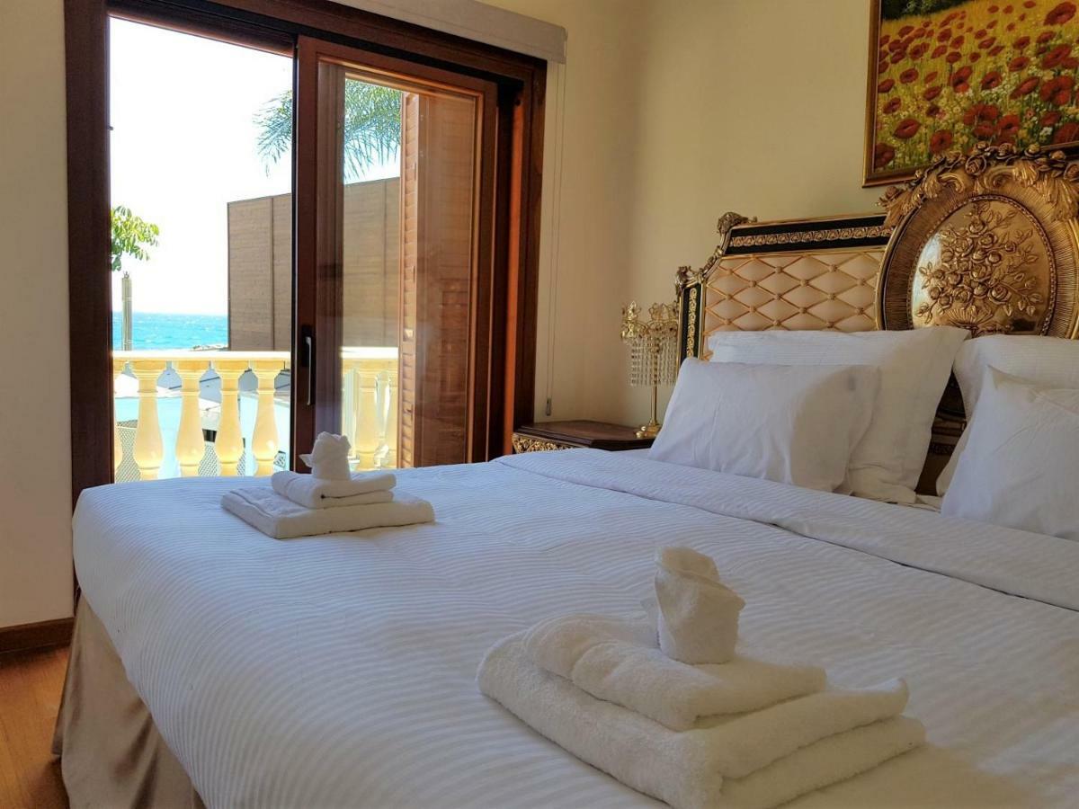 Beachfront Villa