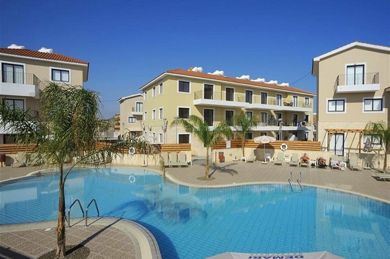 Kyklades Paralimni