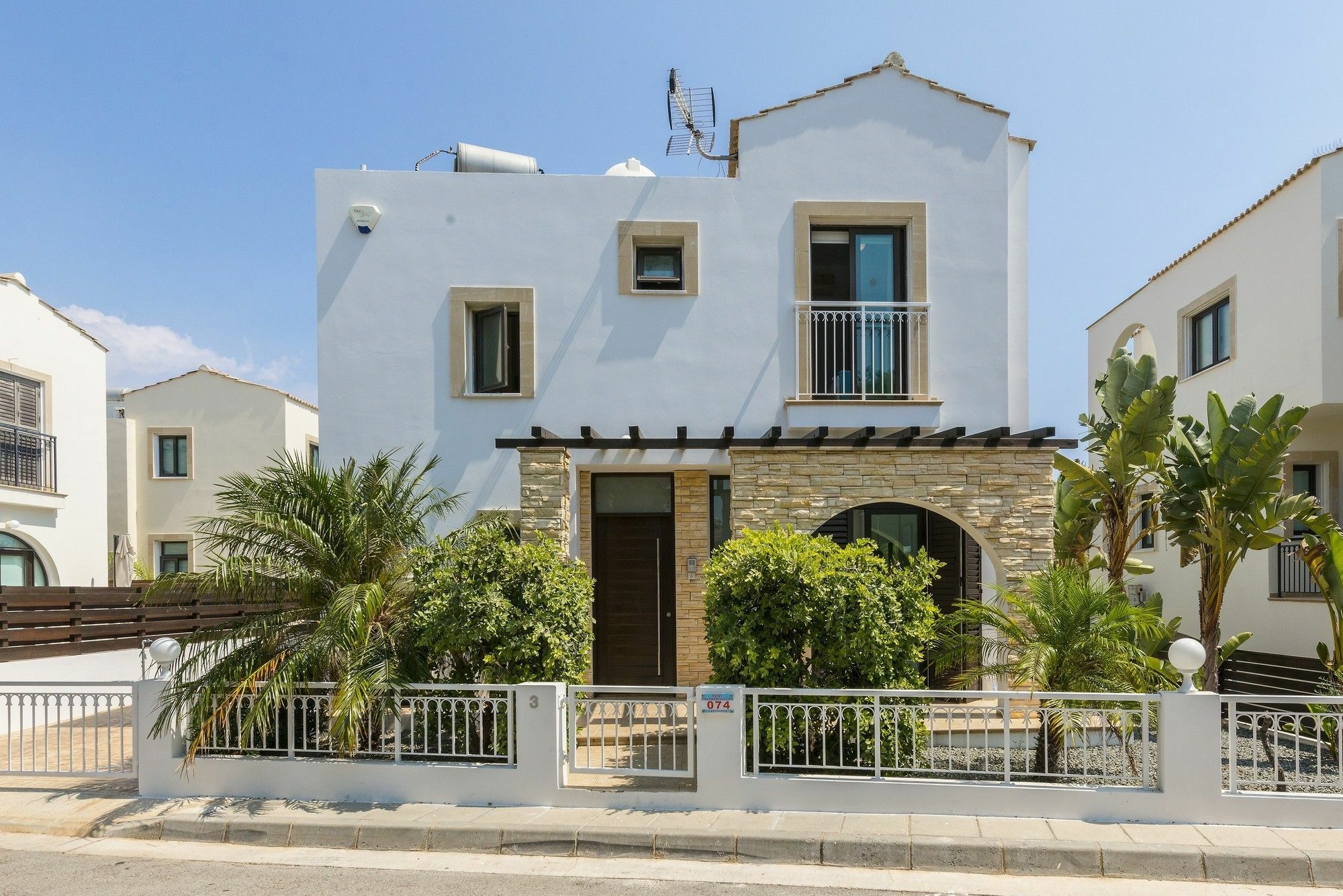 Alexa * Protaras
