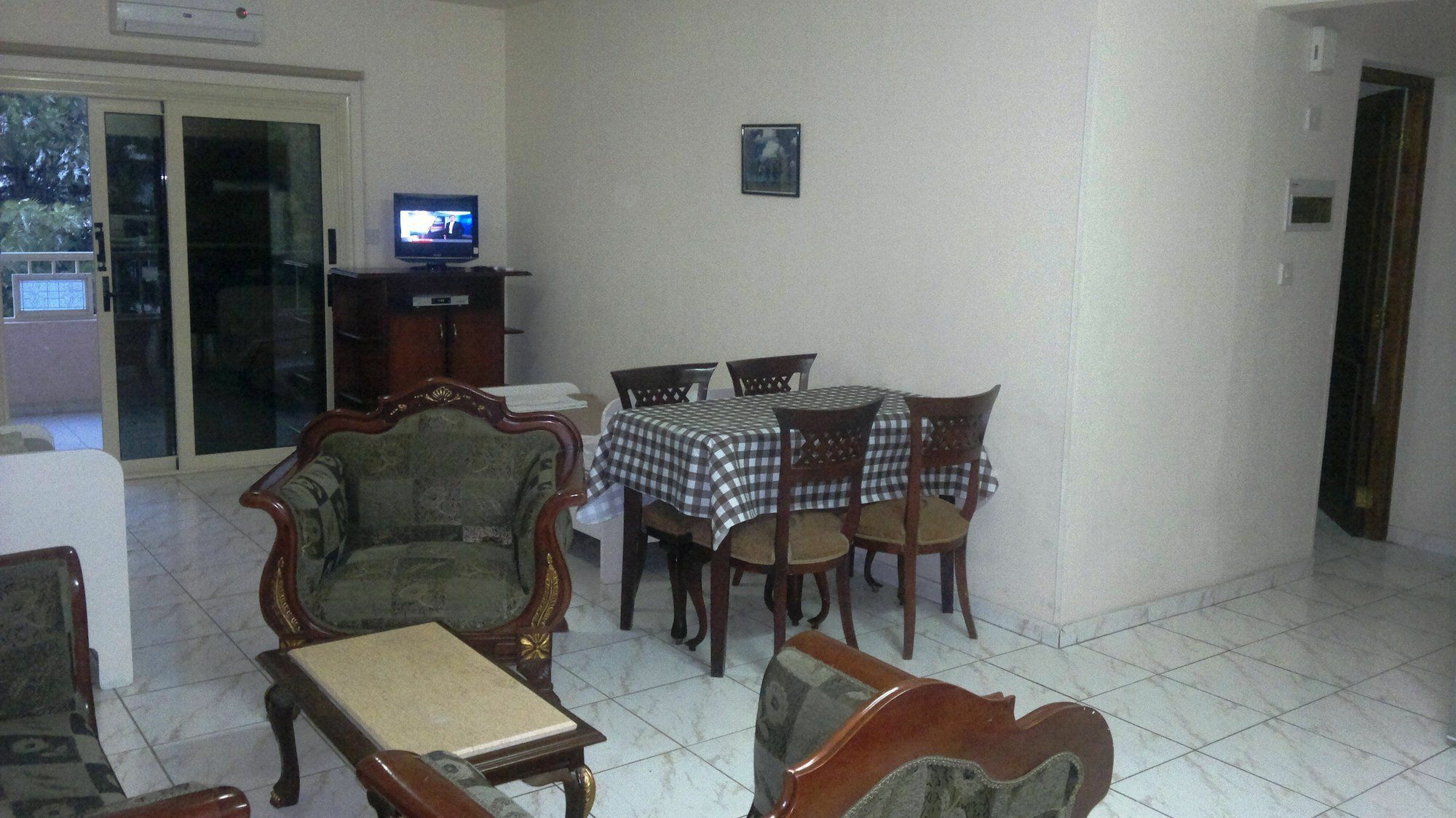 Aparthotel Chrysanthos Boutique Limasol