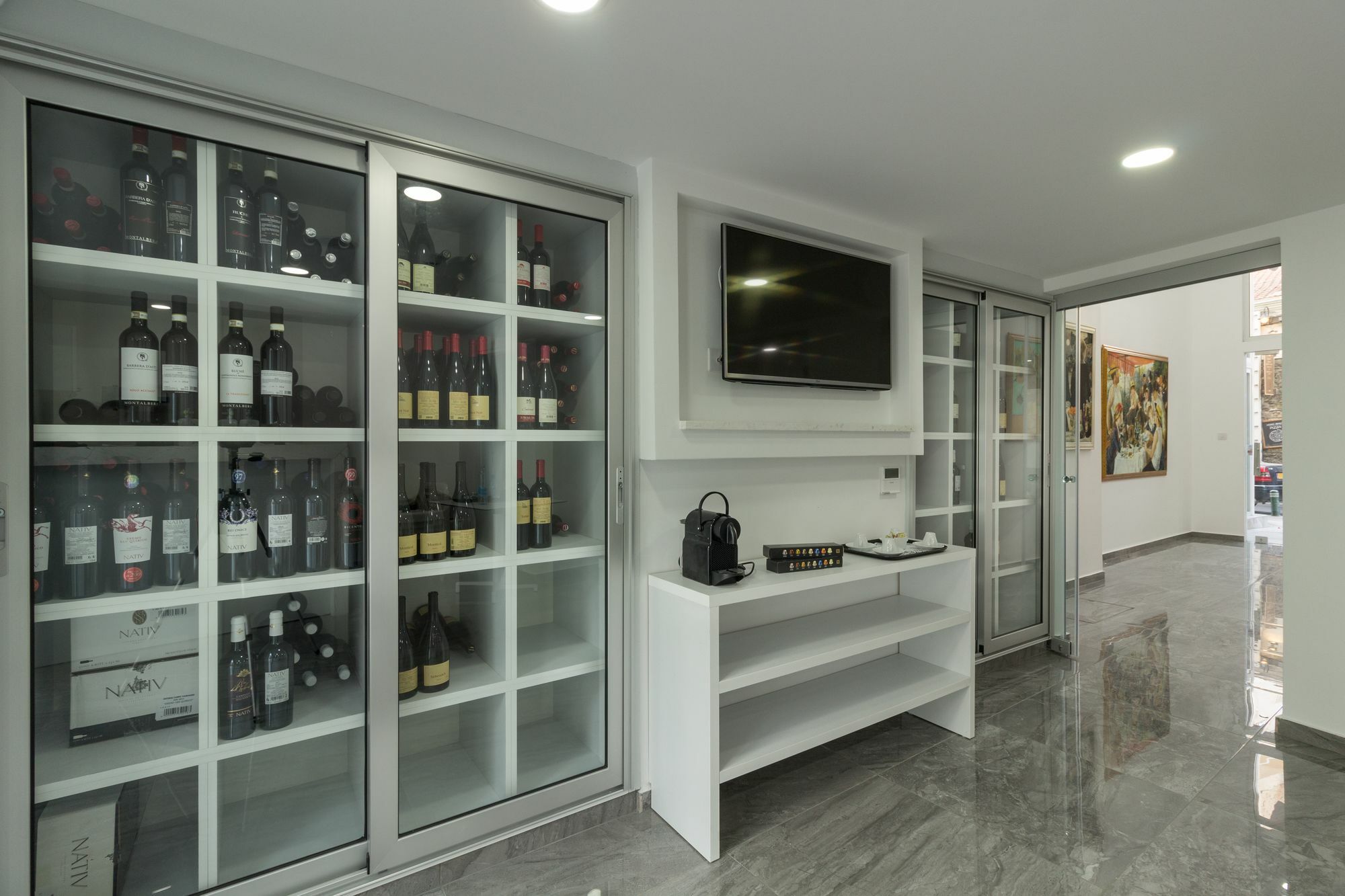 Aparthotel Art & Wine Boutique Larnaca