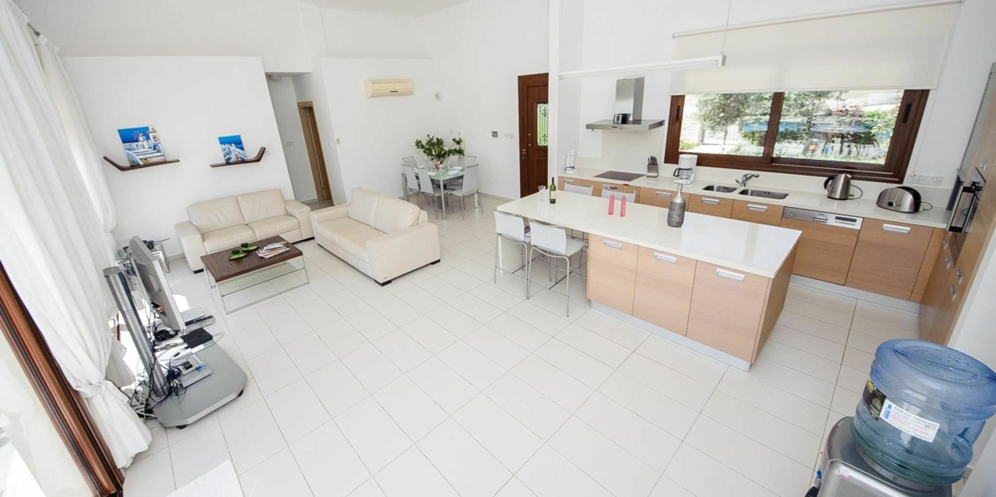 Rent Private 069 Villa Protaras
