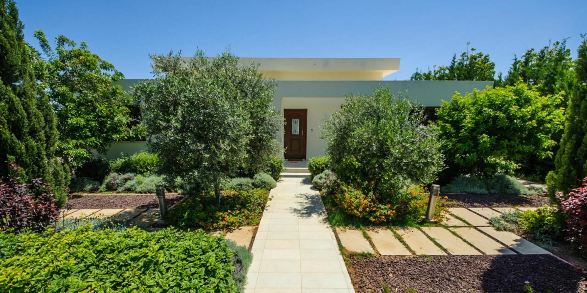 Rent Private 069 Protaras
