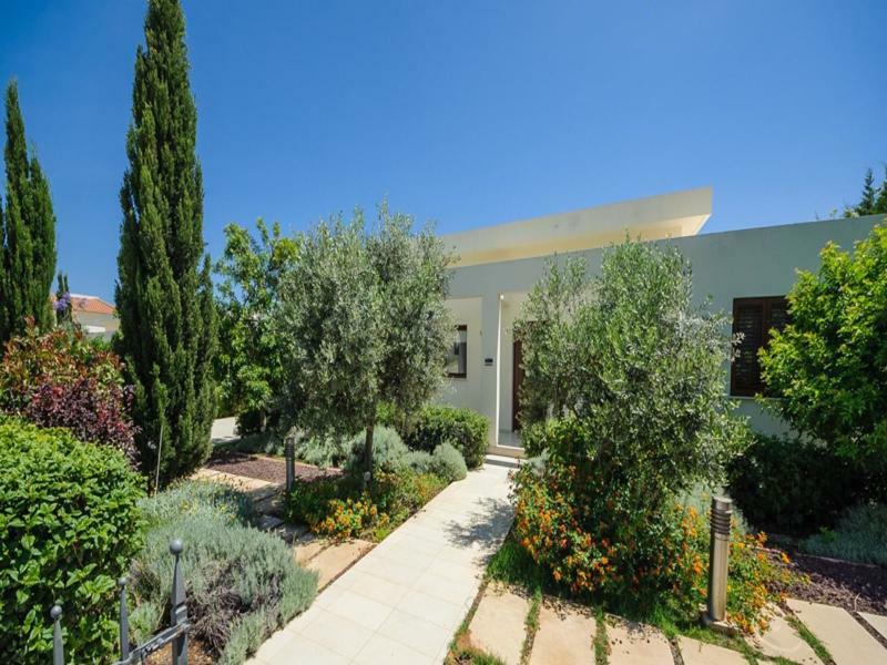Rent Private 069 *