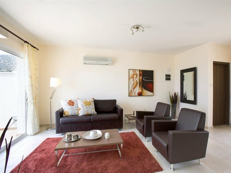 Club Coral View Peyia