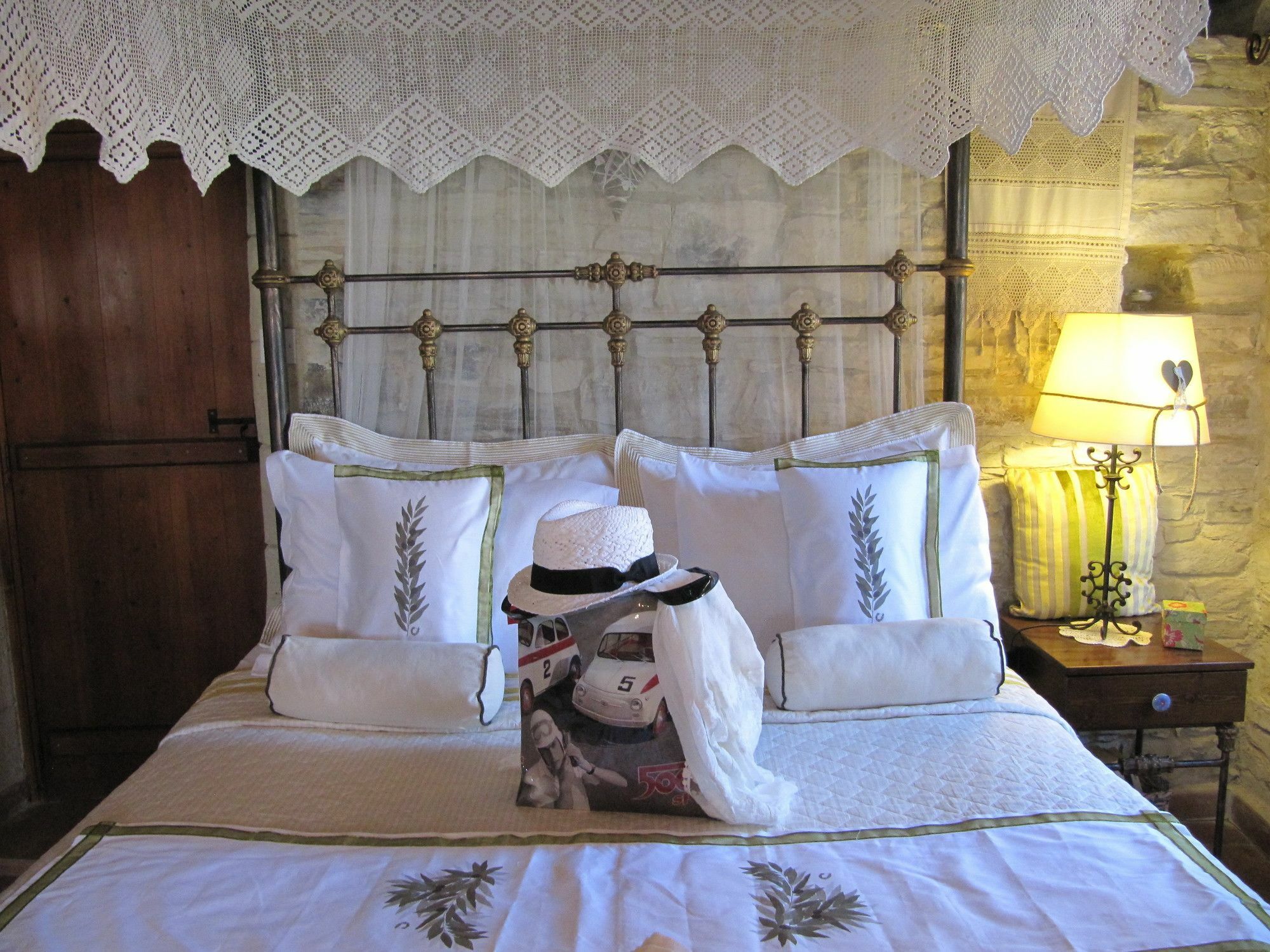 Stratos Artdeco House 4*