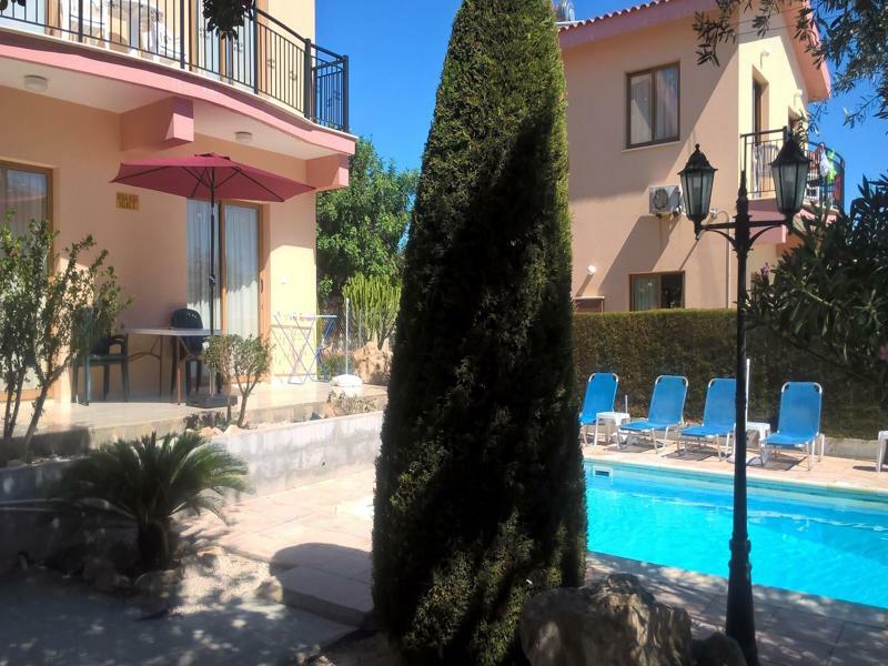 Kapsalia Villa *