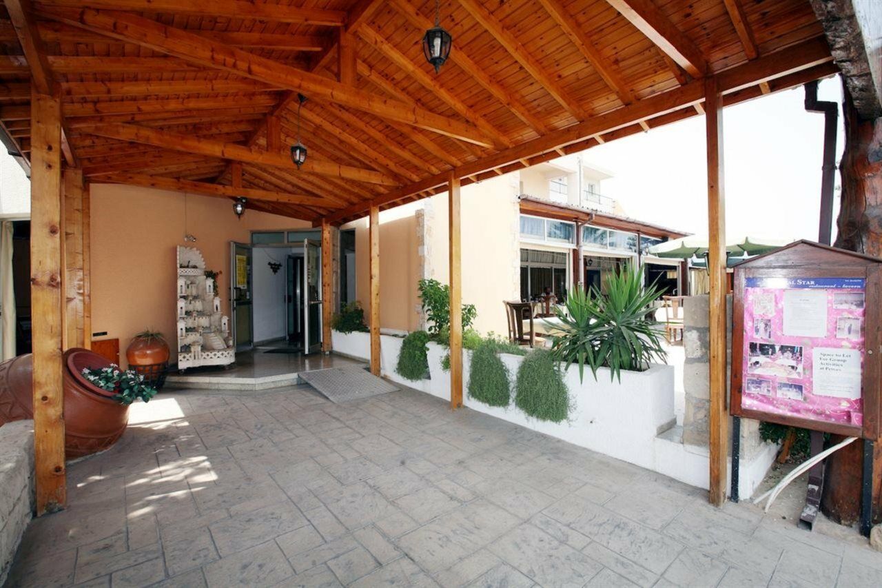 Aparthotel Petsas 3*