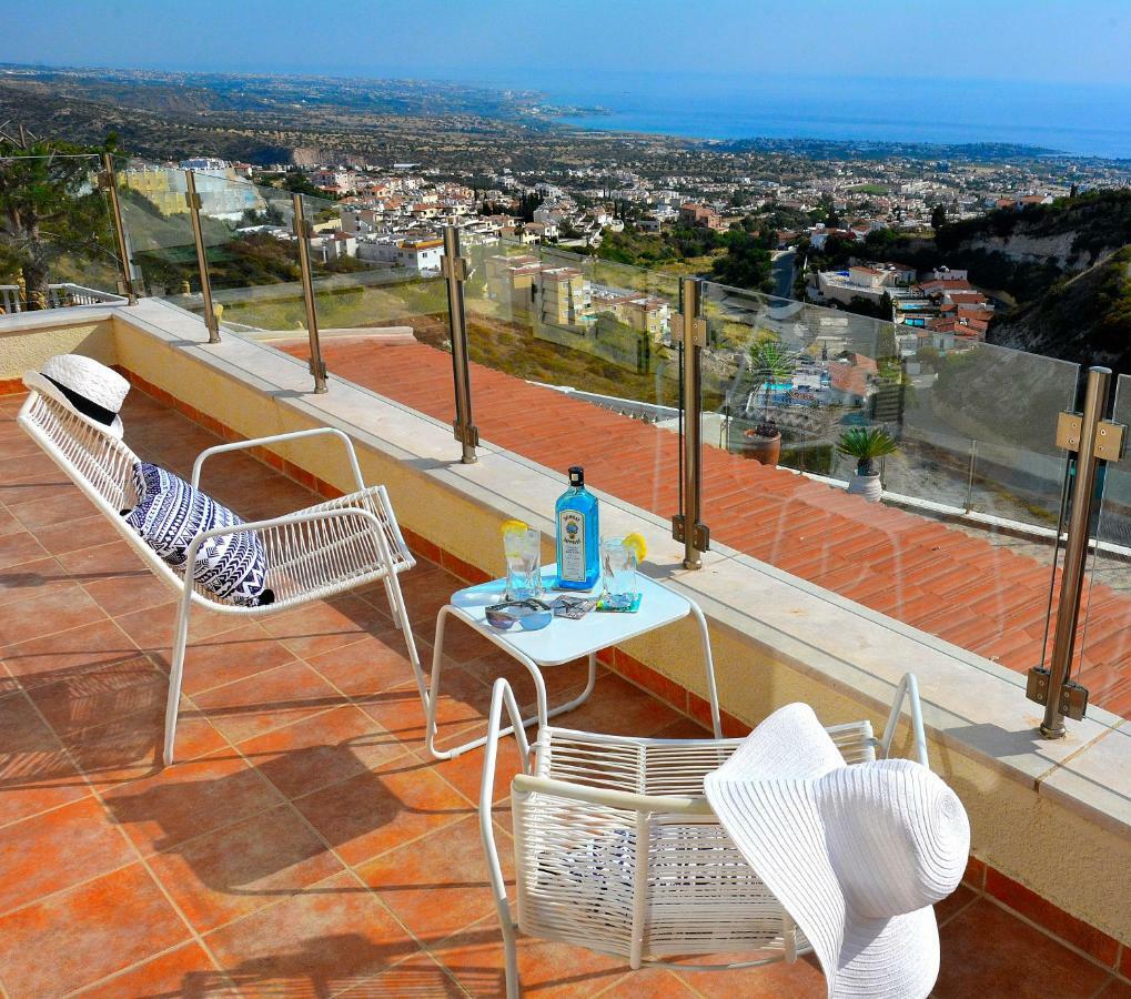 Ocean Breeze Villa *