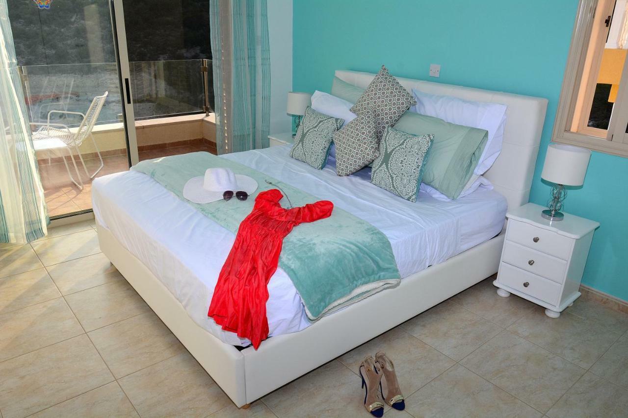 Ocean Breeze Villa *