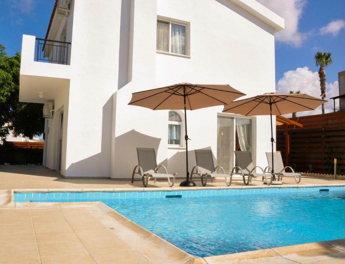 Villa Olivia, Coral Bay