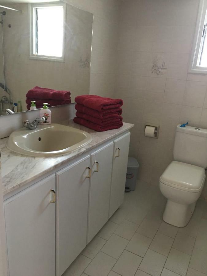 Spectacular 3 Bed Apartment *
