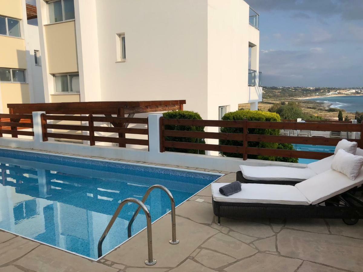 Marina View 11 Villa Peyia