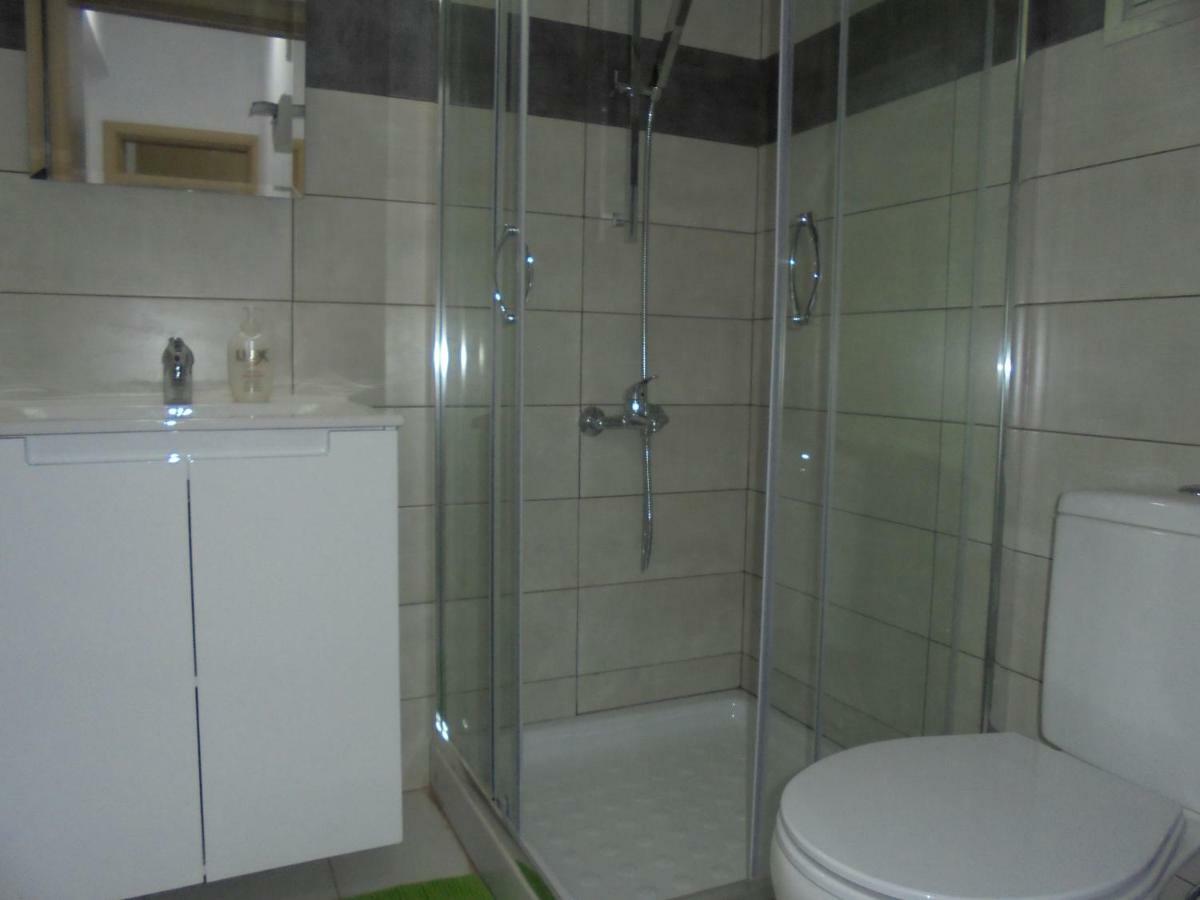 Apartment Delphi Court - Large 1 Bed -sleeps 4, Near Sea/beach - Free Wifi