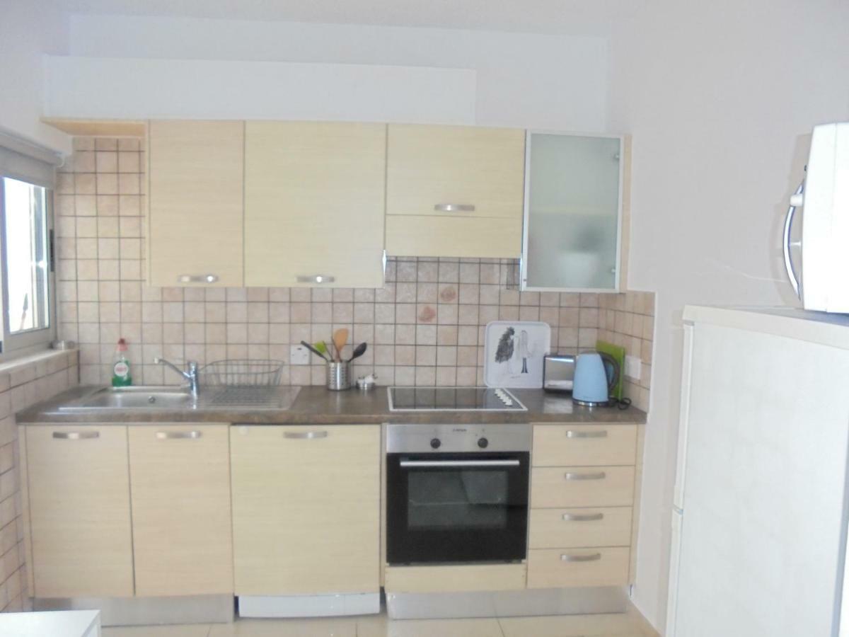 Delphi Court - Large 1 Bed -sleeps 4, Near Sea/beach - Free Wifi Apartment
