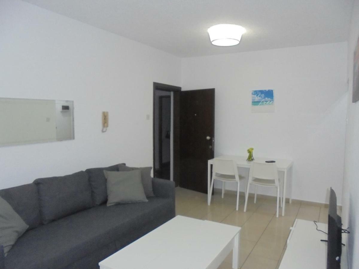 Delphi Court - Large 1 Bed -sleeps 4, Near Sea/beach - Free Wifi