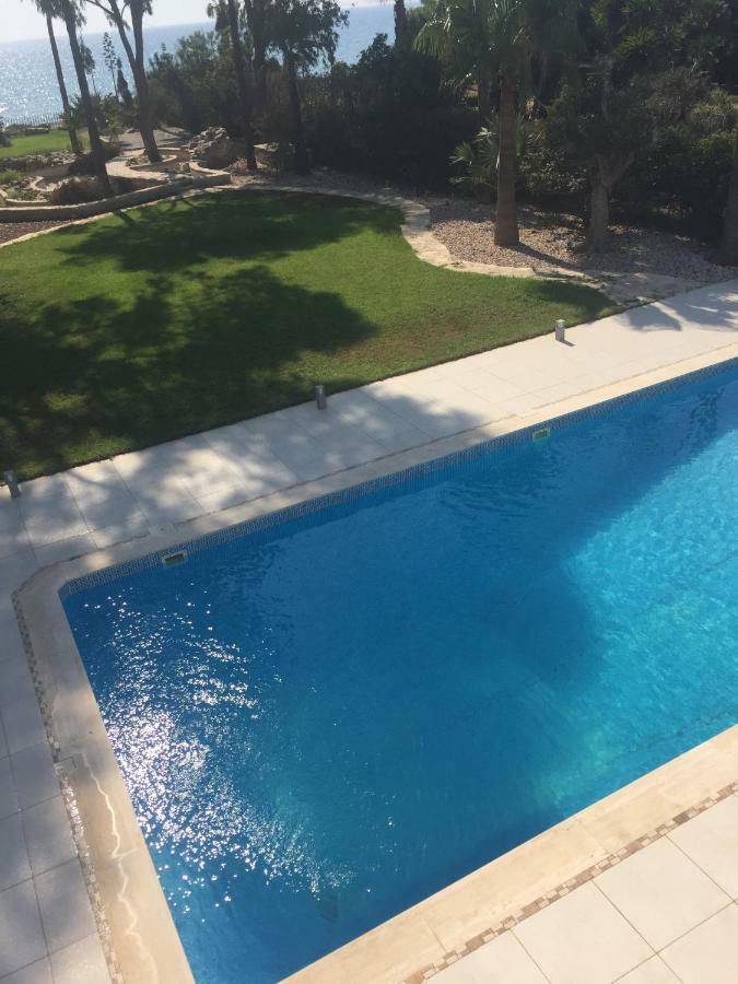 Deluxe First Line Villa
