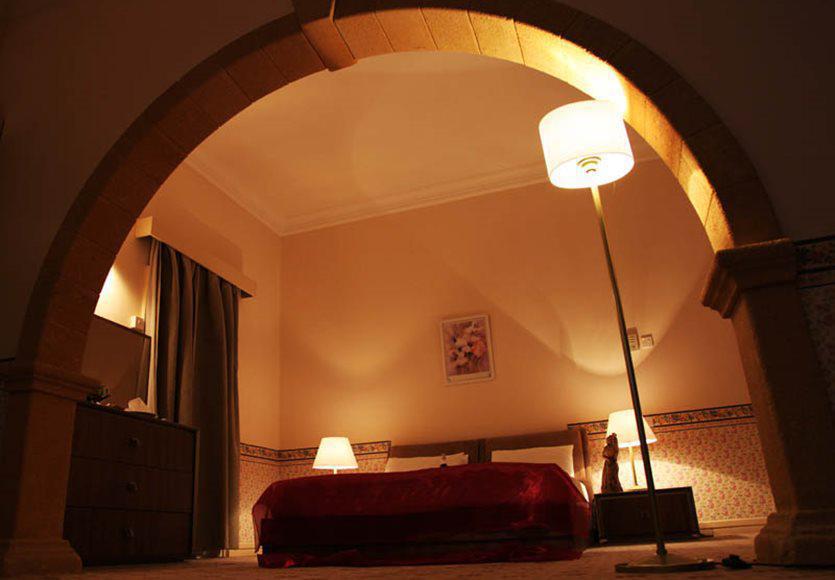 Dome 4*