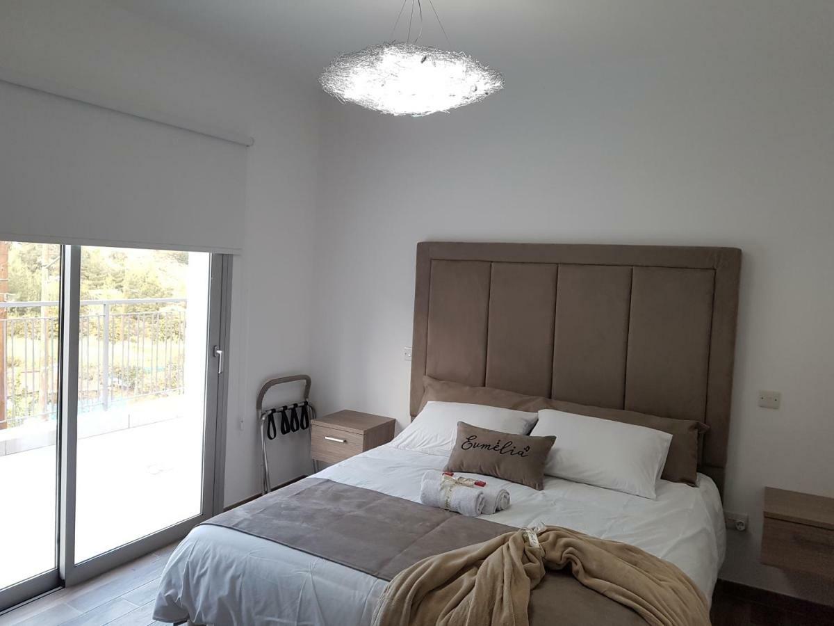 Apartment Evmelia *