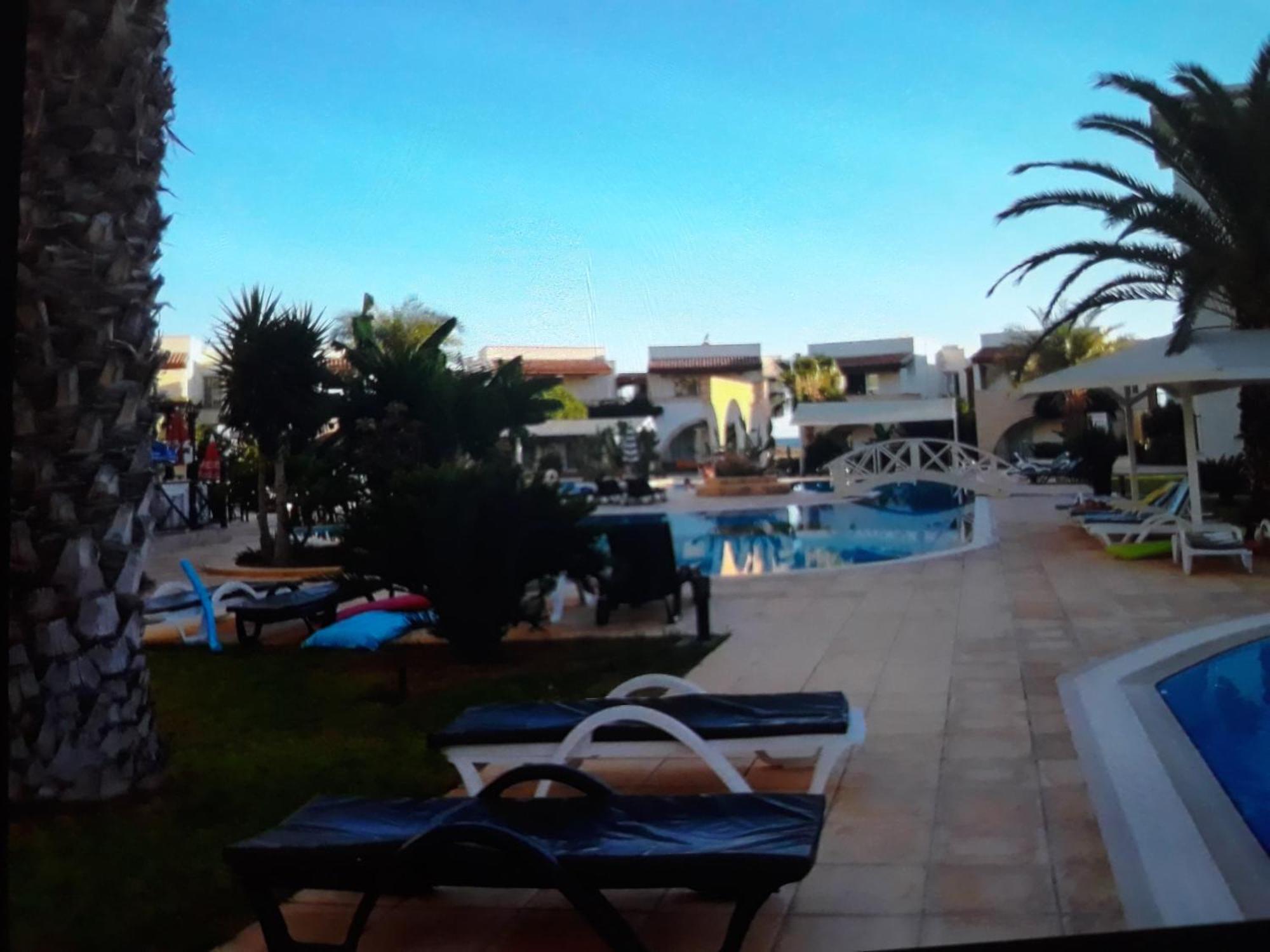 Sunrise Club Apartamento Gastria