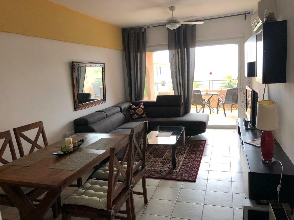 Apartment Schoenes 3 Apartment, Meerblick, Pool, Freies Wlan Peyia