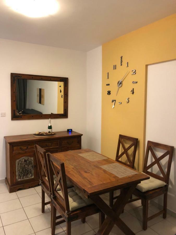 Apartment Schoenes 3 Apartment, Meerblick, Pool, Freies Wlan