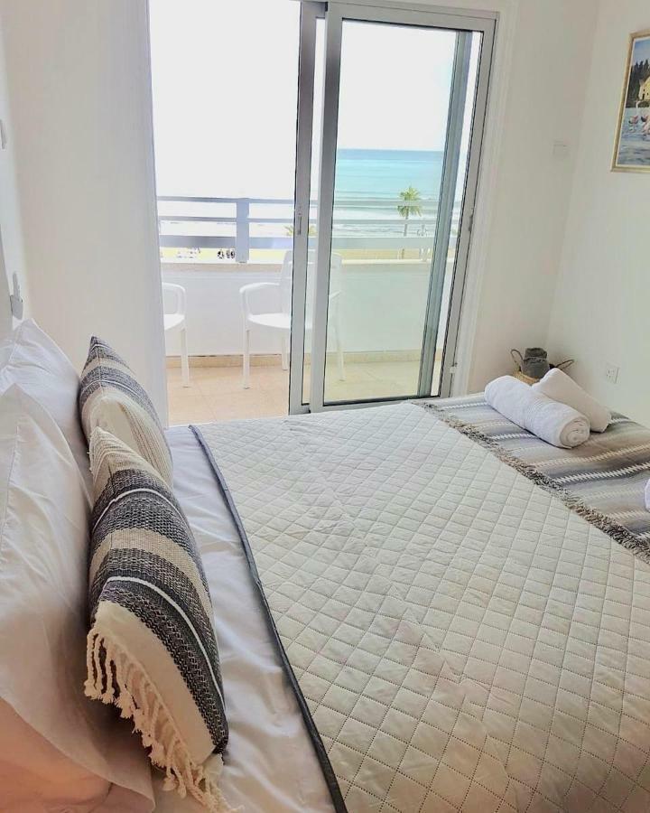 Apartment Seaview Luxury Larnaca